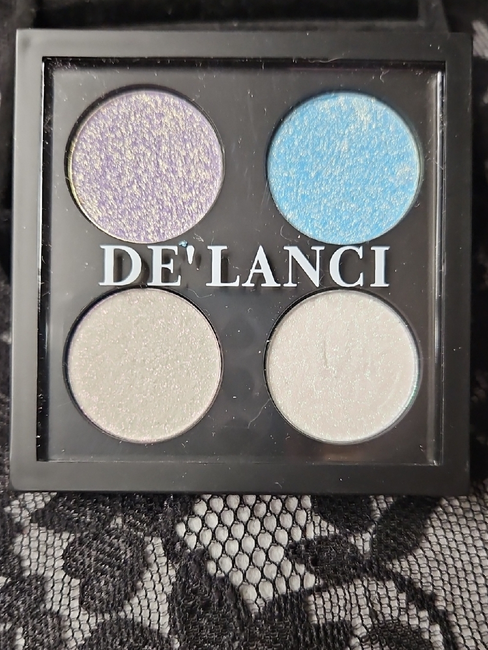 Shimmer Eyeshadow Quartet - Purple, Blue, Silver, Cream NWOB